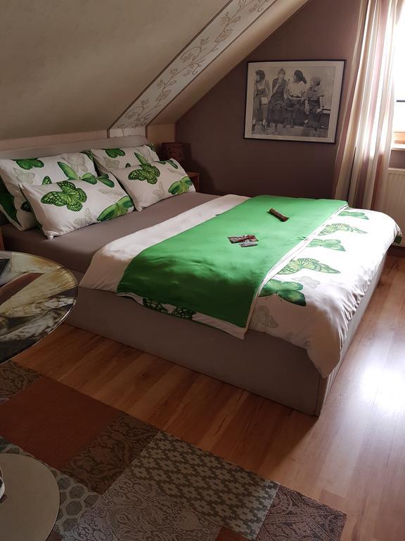 Pension Buetterich Apartment Хузум Екстериор снимка