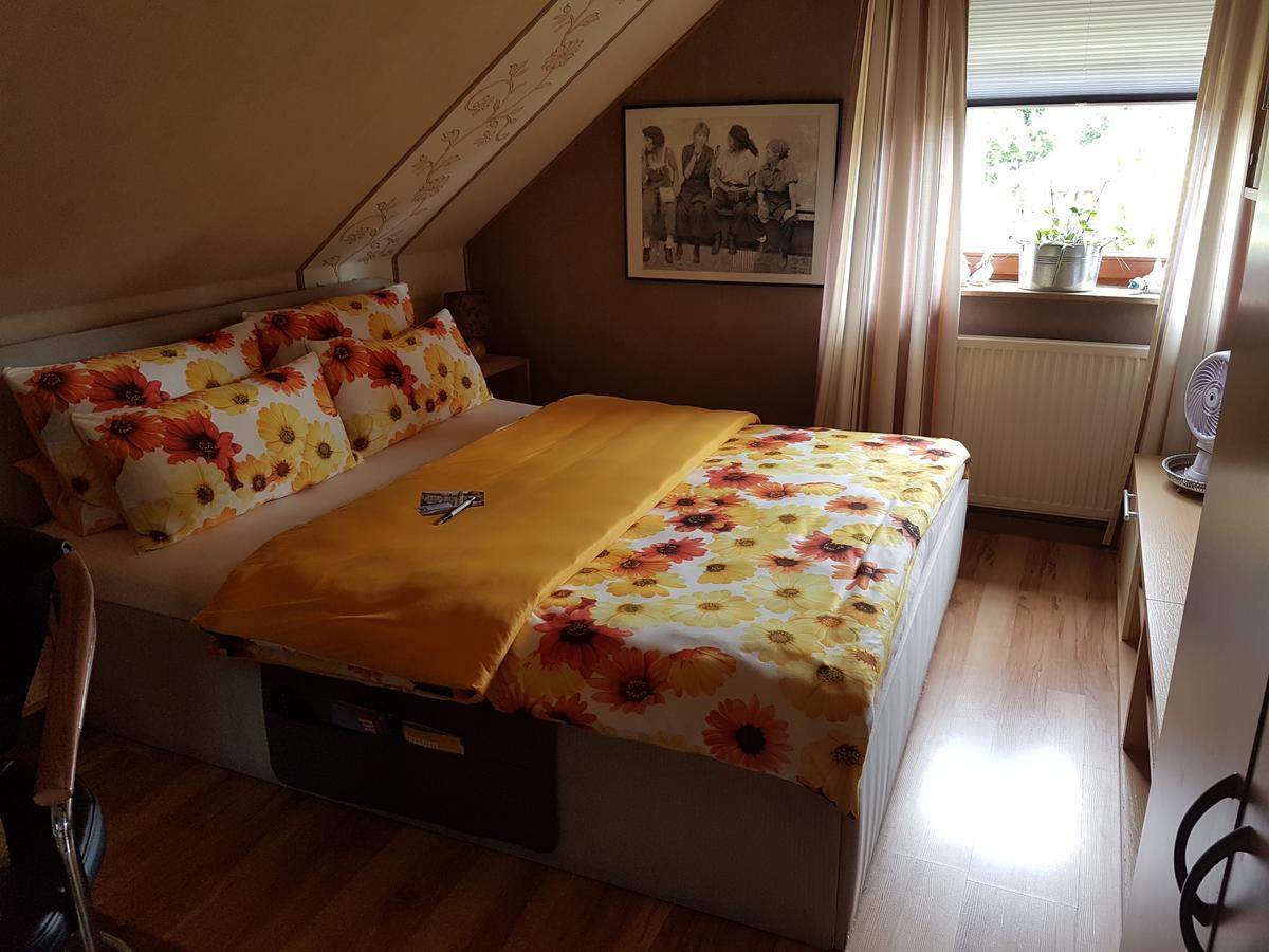 Pension Buetterich Apartment Хузум Екстериор снимка